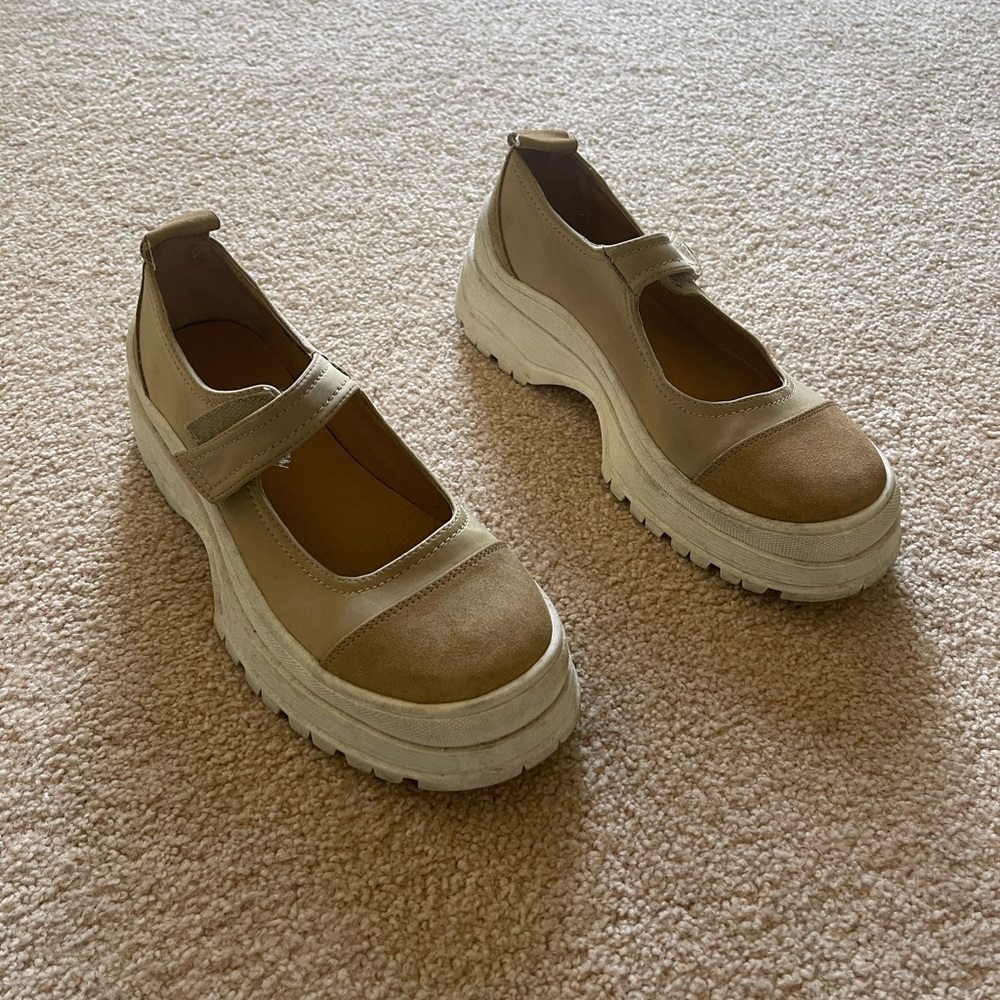 Urban Outfitters Sesame Shirlee Platform Mary Jane